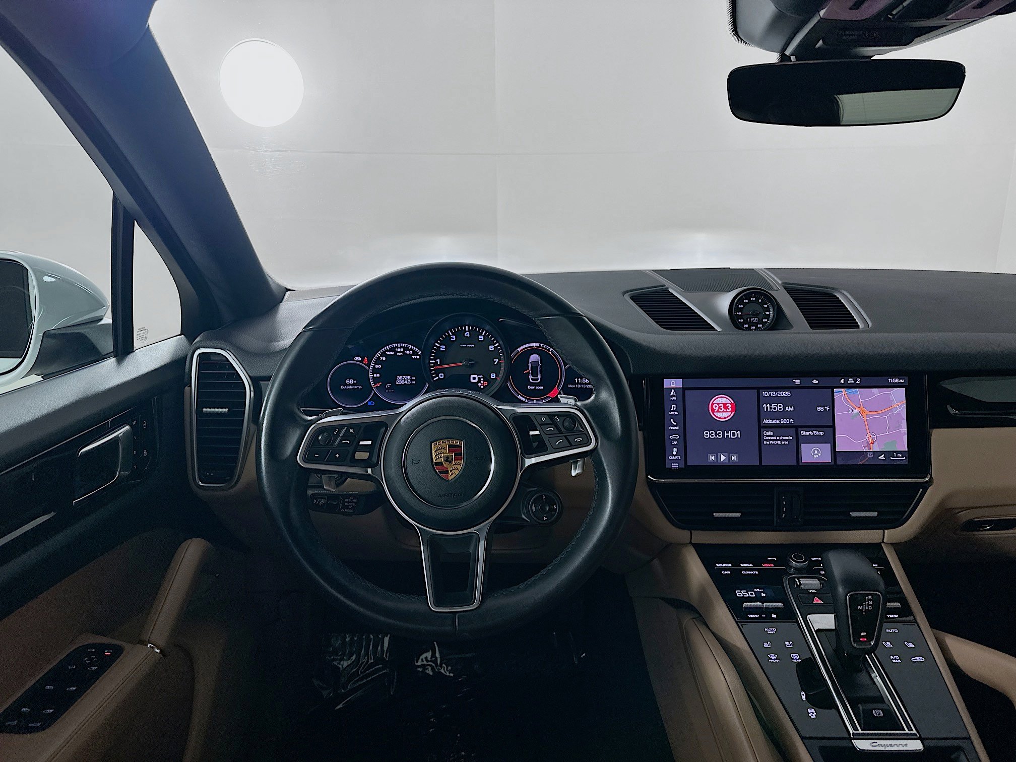 Used 2021 Porsche Cayenne Coupe image 14