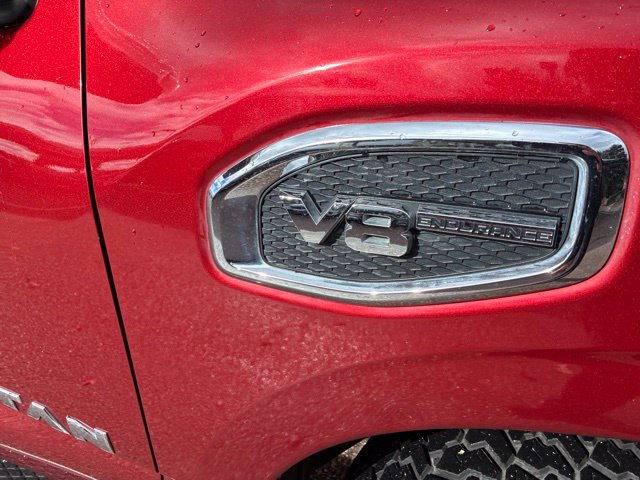 Used 2017 Nissan Titan SL AWD/4WD image 9