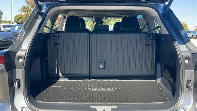 New 2026 Toyota Highlander XLE image 10