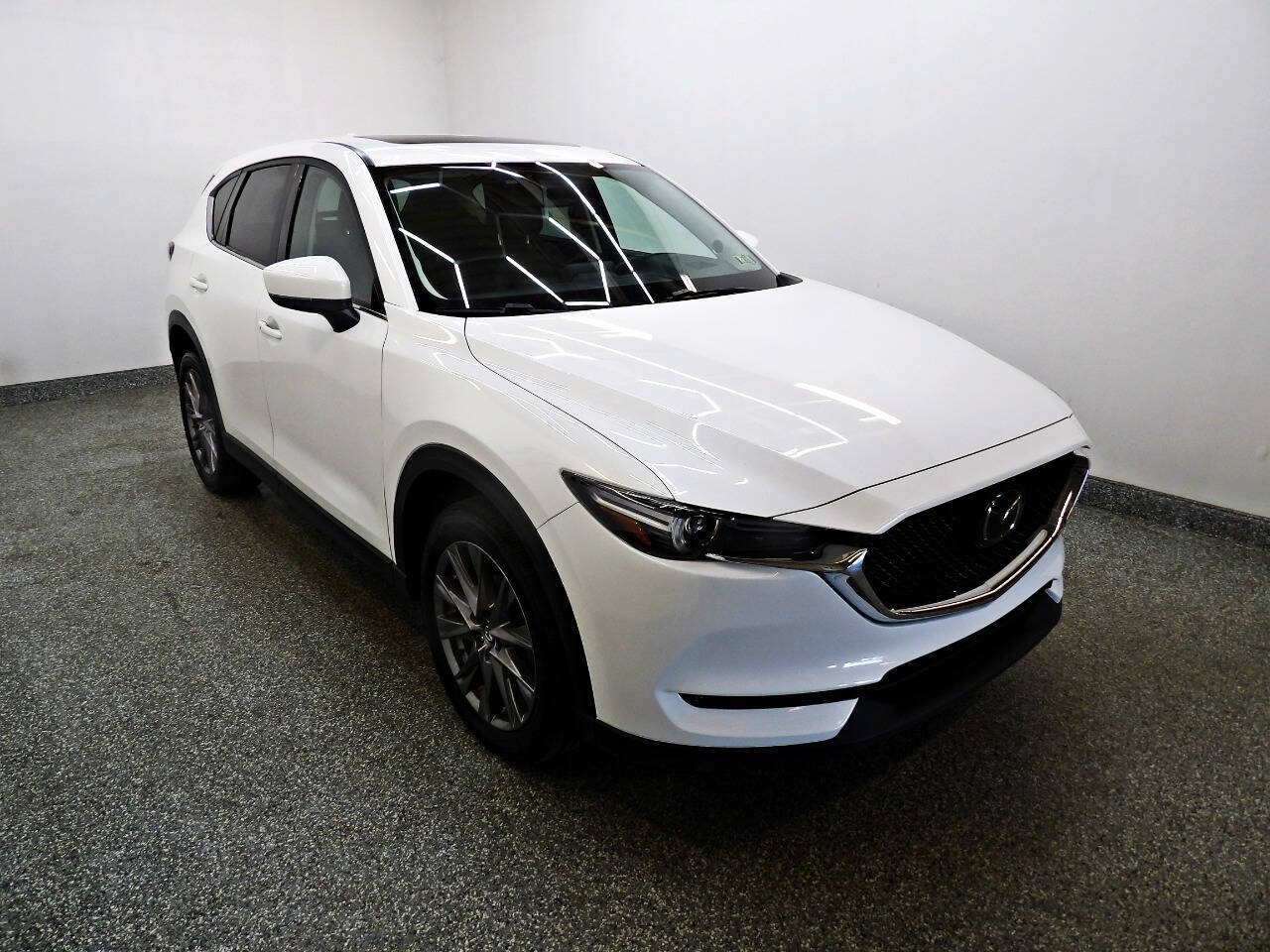 Used 2019 MAZDA CX-5 Grand Touring w/ GT Premium Package AWD/4WD image 3