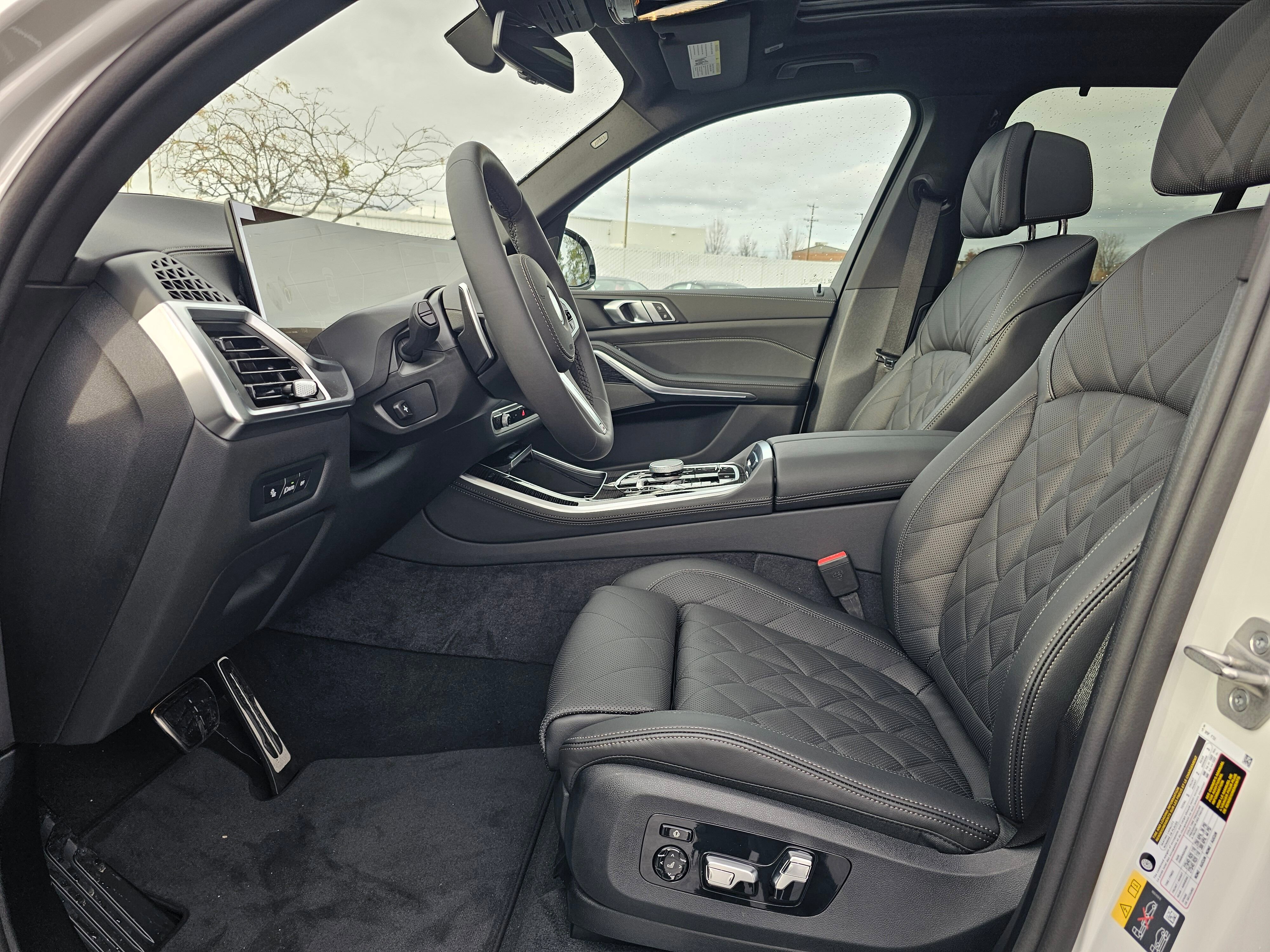 New 2026 BMW X5 xDrive50e w/ M Sport Package image 11