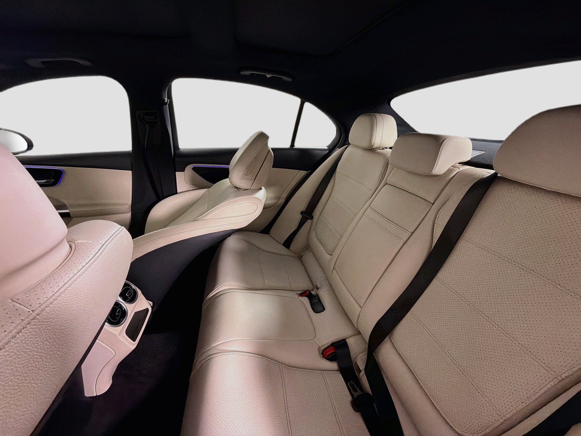 Used 2025 Mercedes-Benz C 300 Sedan image 27