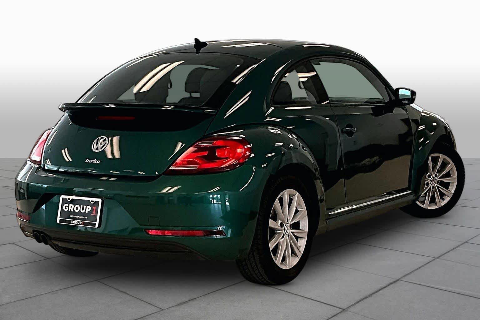 Used 2018 Volkswagen Beetle 2.0T S w/ Style & Comfort Package For S FWD image 11
