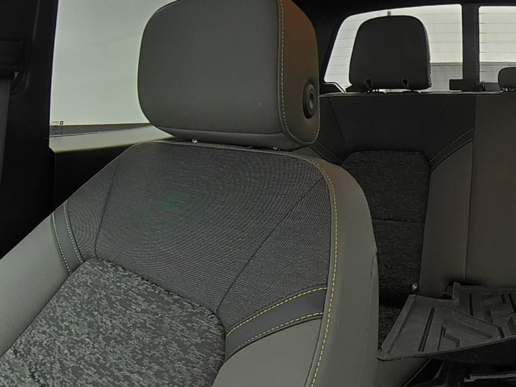 Used 2024 Chevrolet Colorado ZR2 image 14