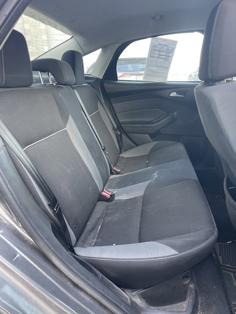Used 2014 Ford Focus SE w/ SE Winter Package image 8
