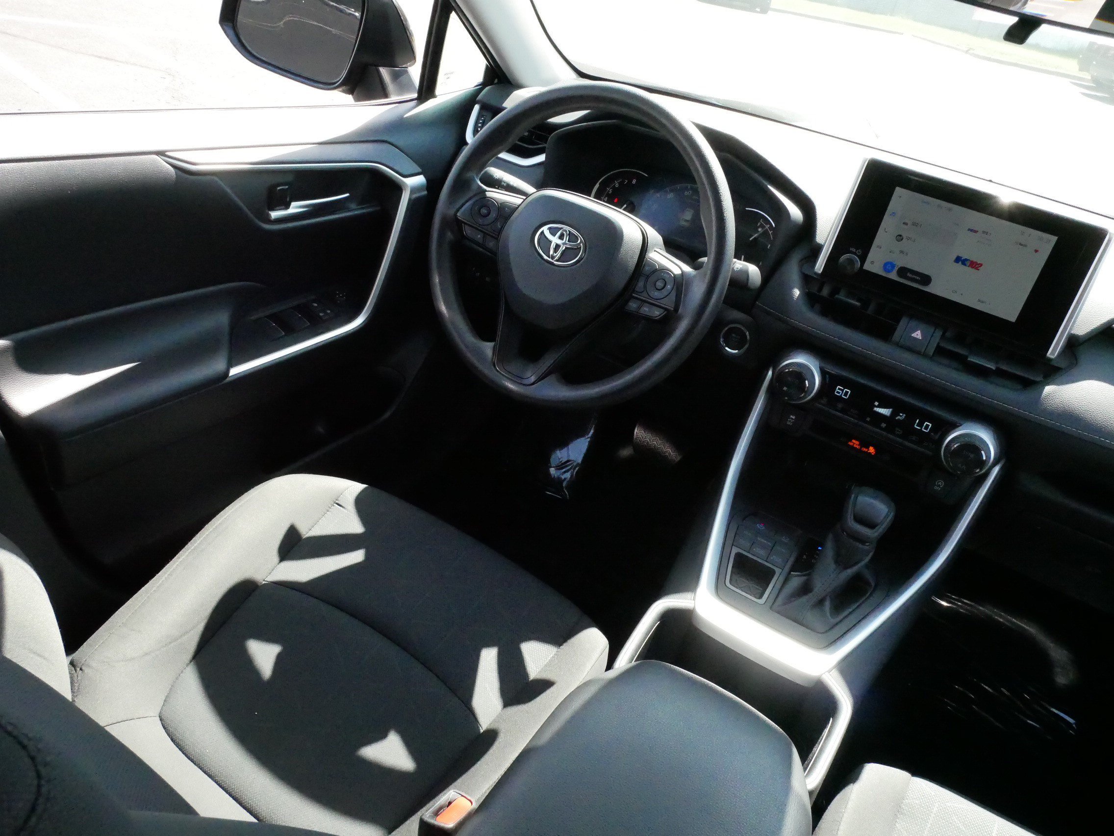 Certified 2025 Toyota RAV4 XLE AWD/4WD image 9