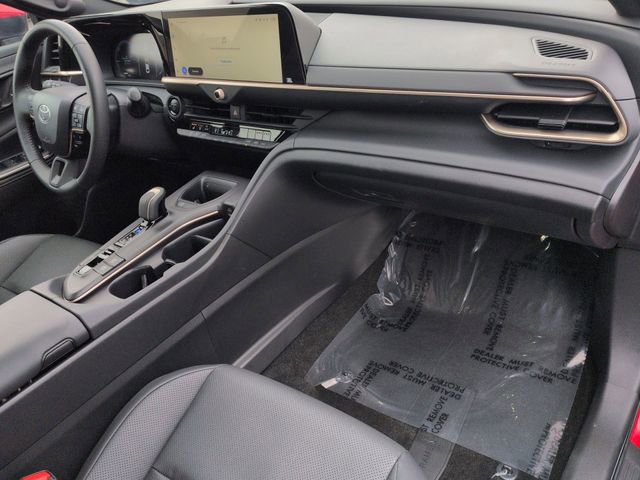 Certified 2023 Toyota Crown Limited image 32