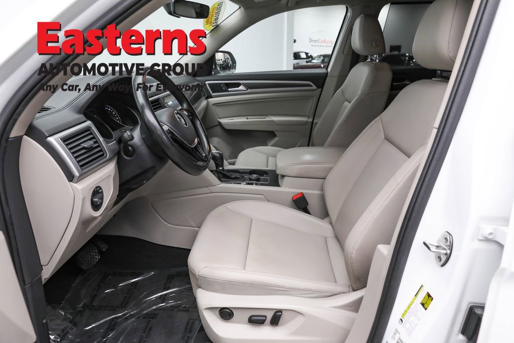 Used 2019 Volkswagen Atlas SE w/ Towing Package image 14