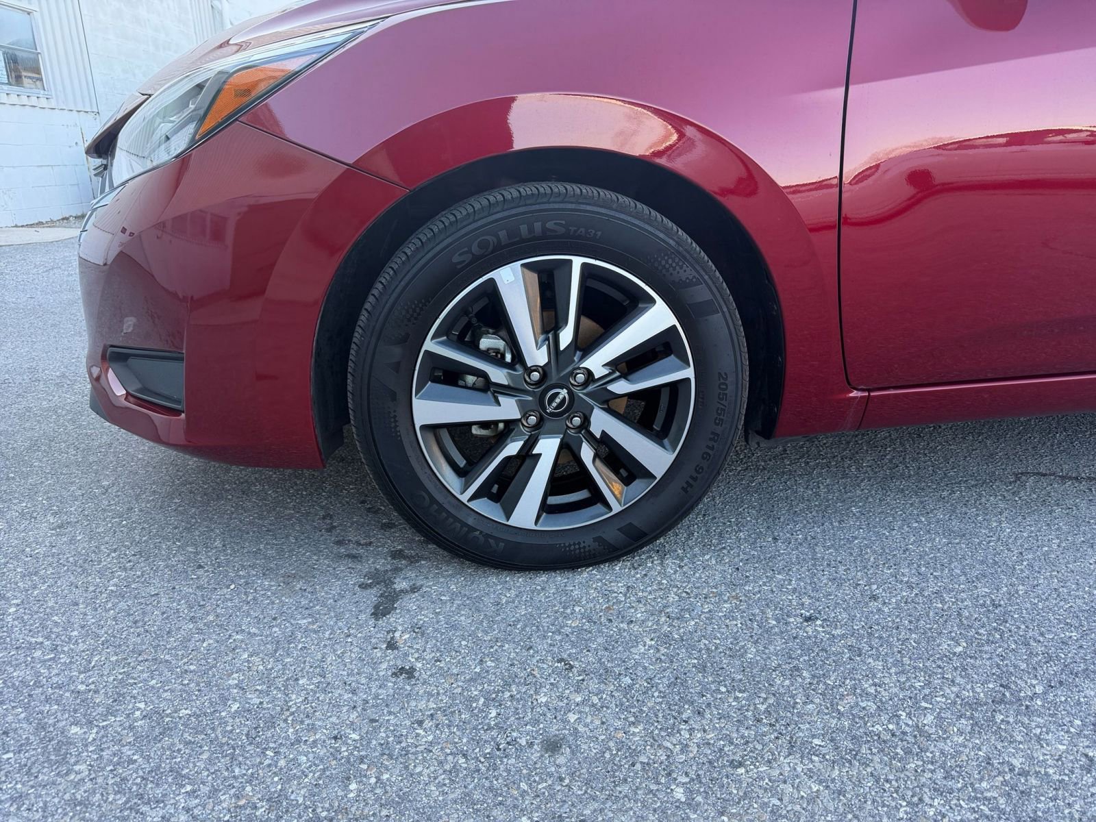 Used 2025 Nissan Versa SV image 24