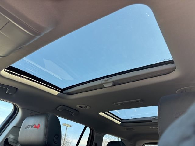 Used 2022 GMC Acadia AT4 w/ Preferred Package image 23