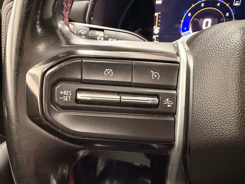 Used 2023 Chevrolet Colorado Z71 w/ Z71 Convenience Package 2 AWD/4WD image 27