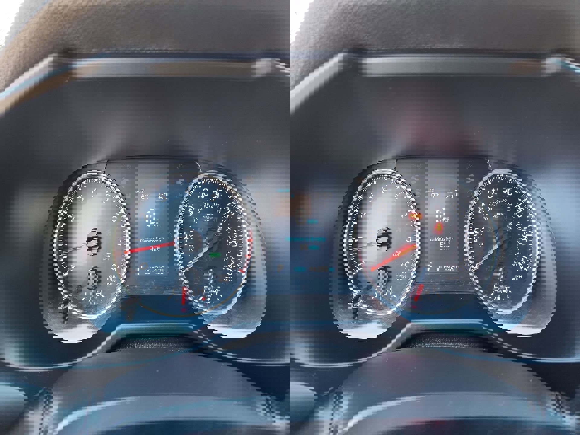 Used 2021 Toyota RAV4 XLE image 10