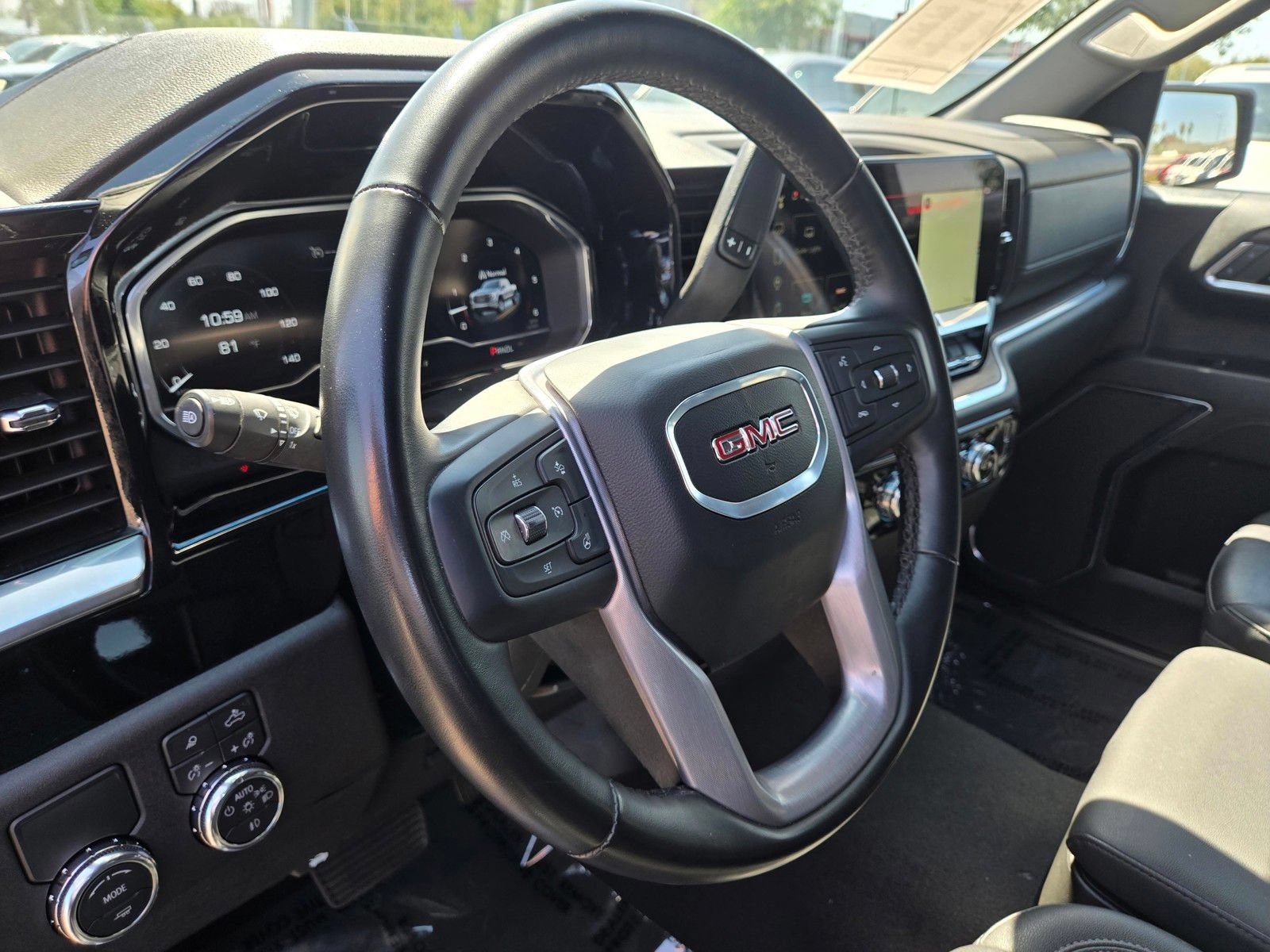 Used 2024 GMC Sierra 1500 SLT RWD image 13