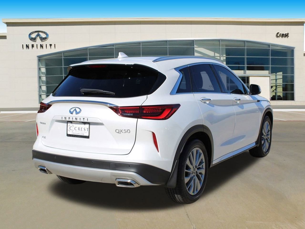 New 2025 INFINITI QX50 Sport image 4