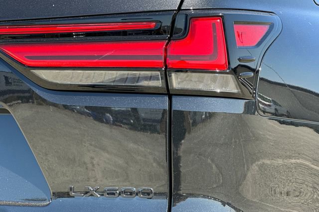 New 2026 Lexus LX 600 4WD w/ Luxury Package image 7