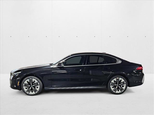 Used 2026 BMW 530i w/ Premium Package image 5