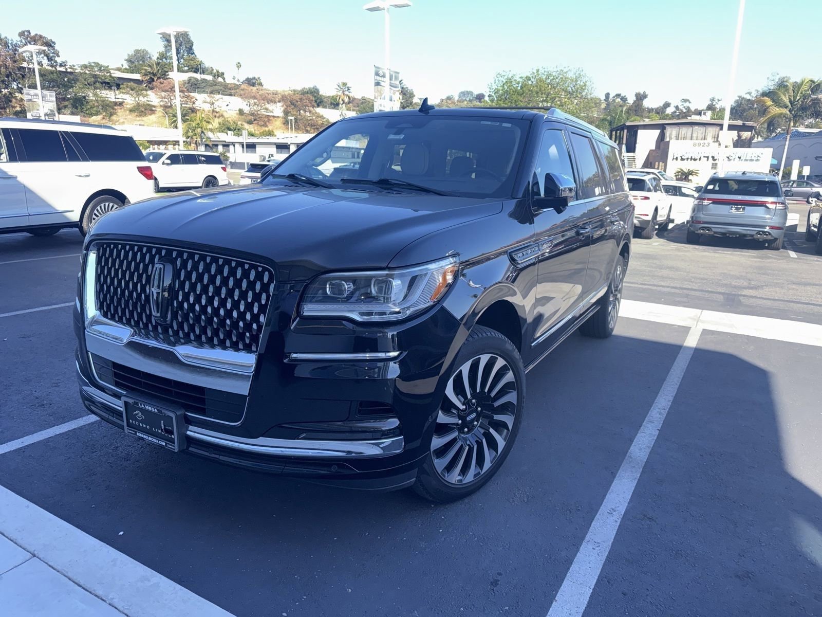 Certified 2023 Lincoln Navigator L Black Label AWD/4WD image 16