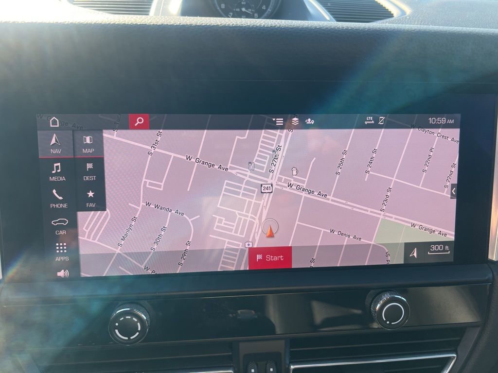 Used 2022 Porsche Macan Base image 54