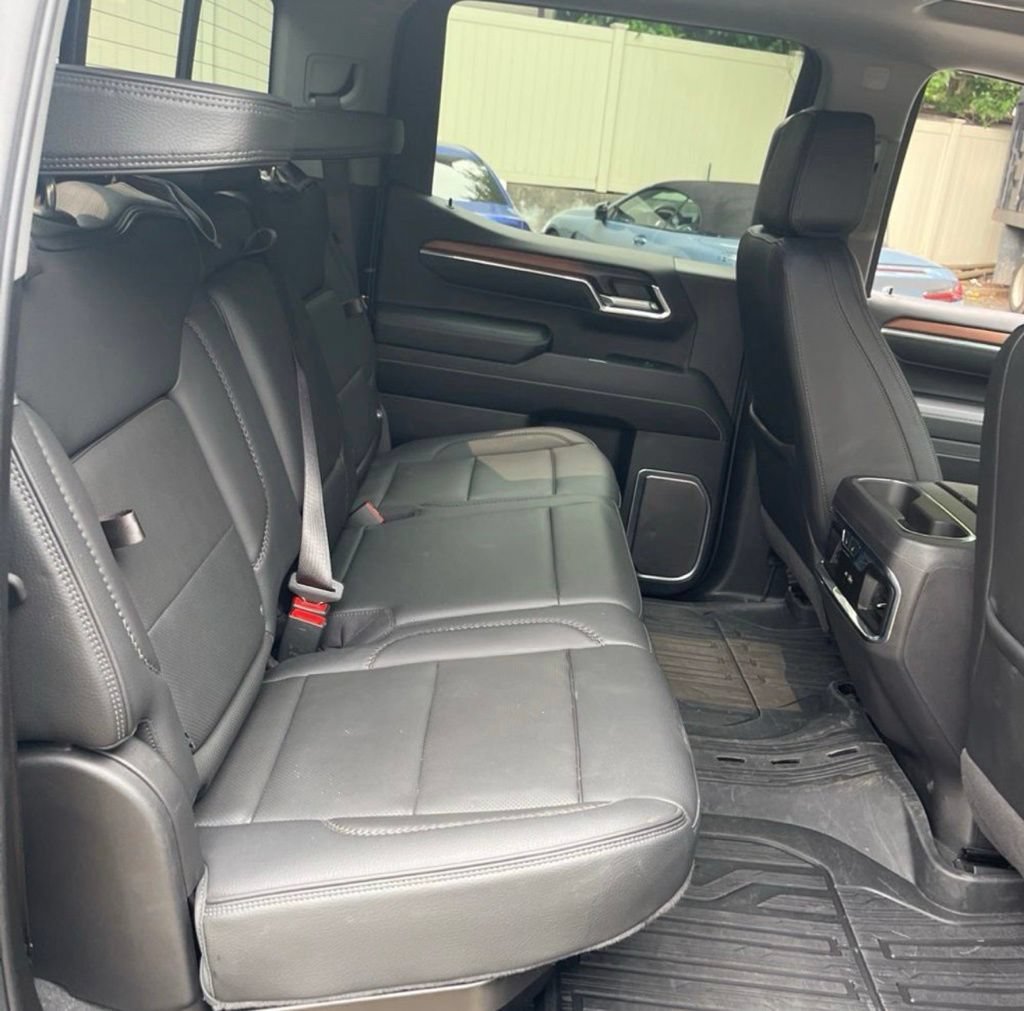 Used 2024 GMC Sierra 1500 Denali w/ Denali Reserve Package AWD/4WD image 11