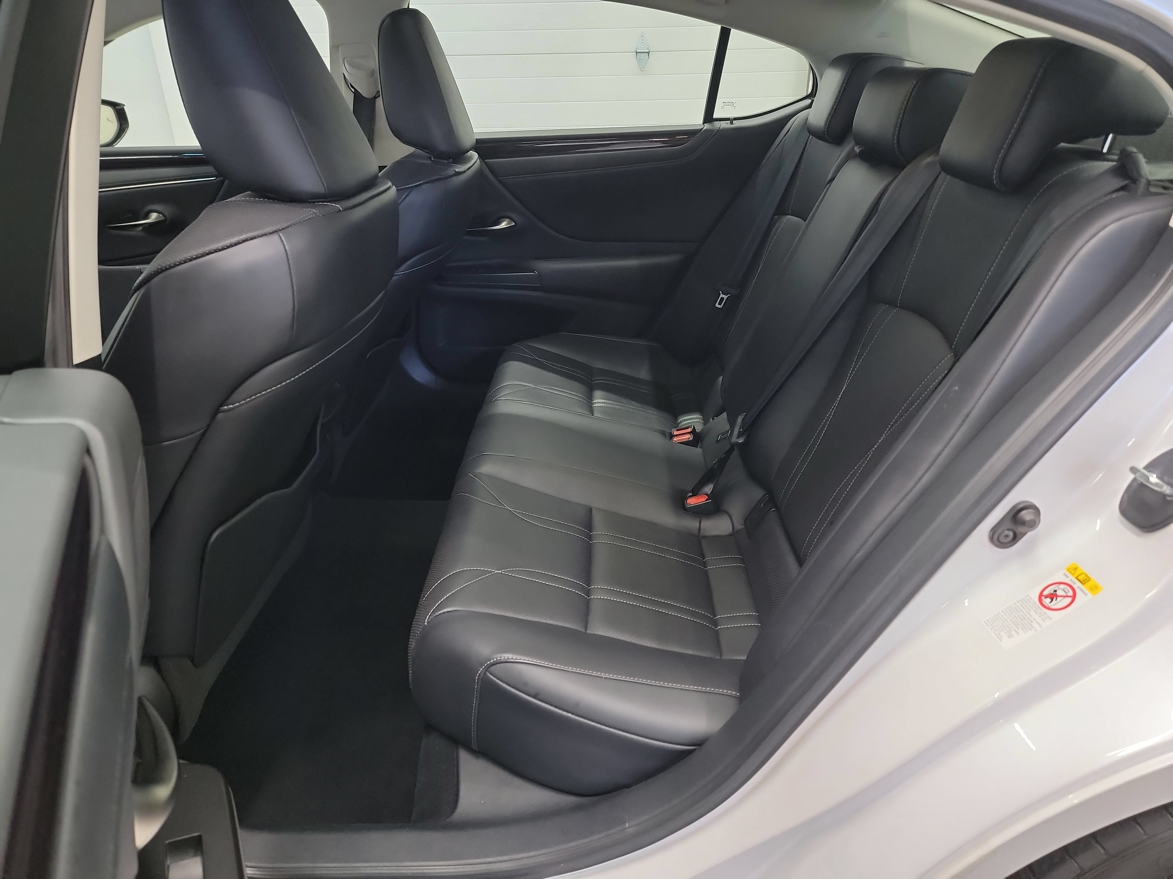 Used 2019 Lexus ES 350 w/ Accessory Package 2 FWD image 28