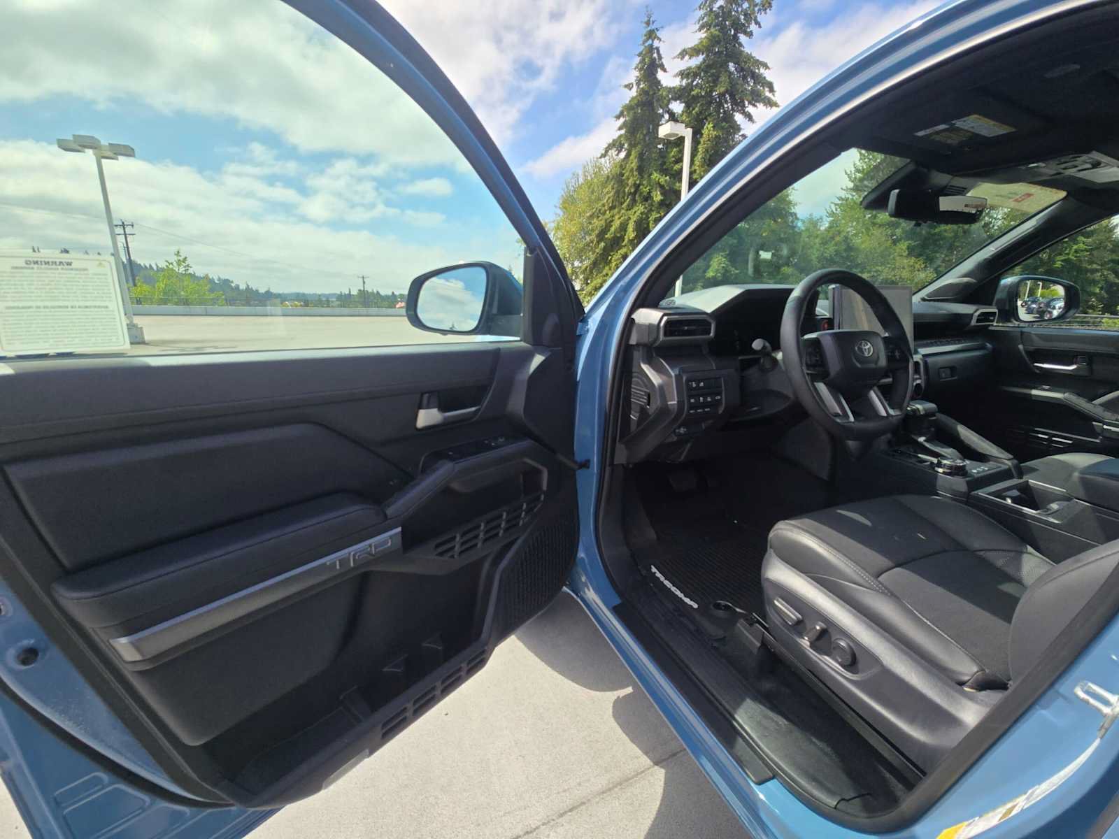 Used 2026 Toyota Tacoma TRD Off-Road w/ TRD Off Road Premium Package AWD/4WD image 20