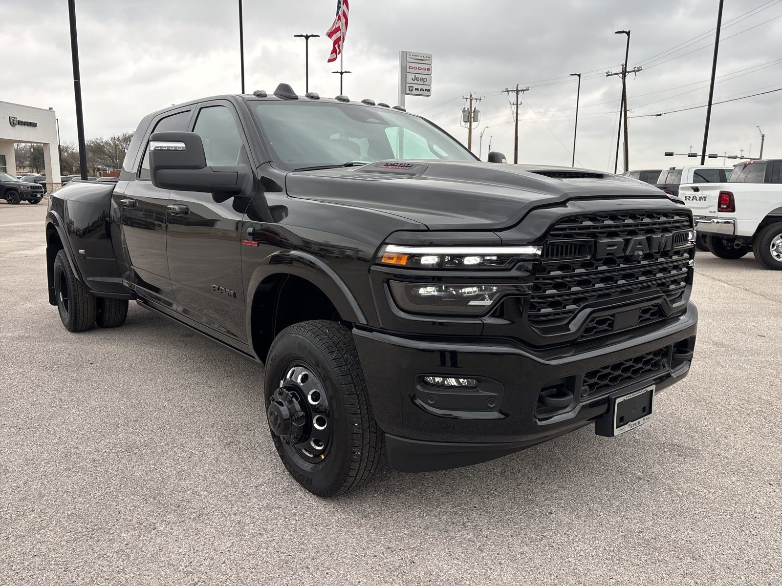 New 2026 RAM 3500 Limited image 7