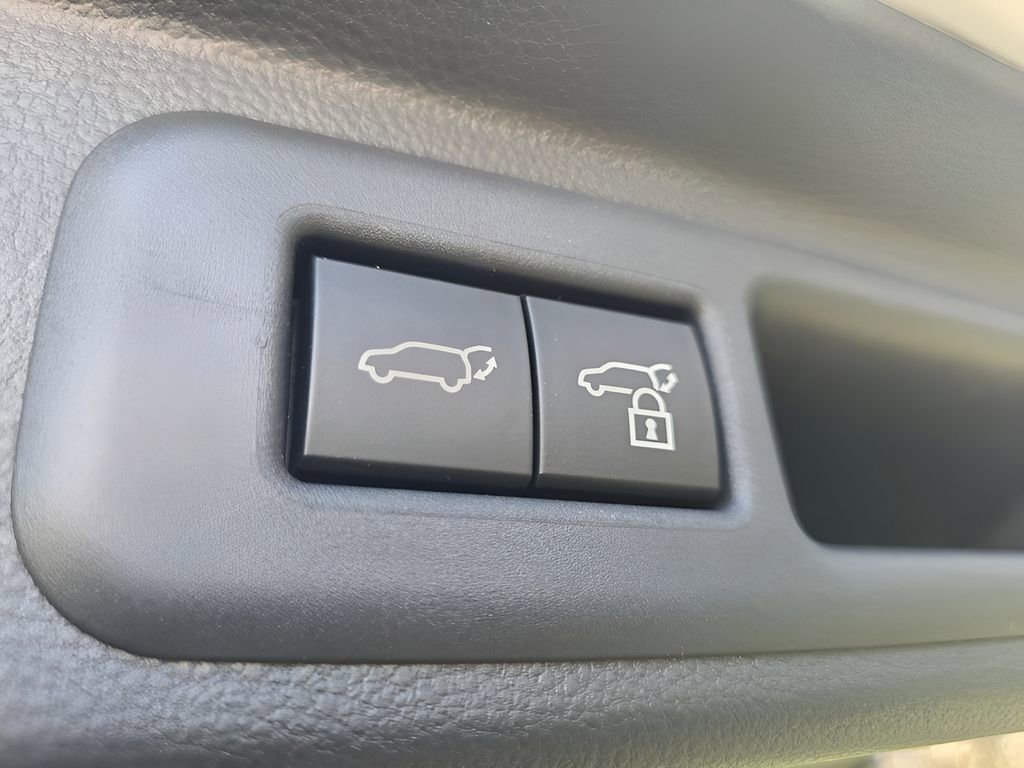 Used 2026 Toyota Sequoia Platinum image 10