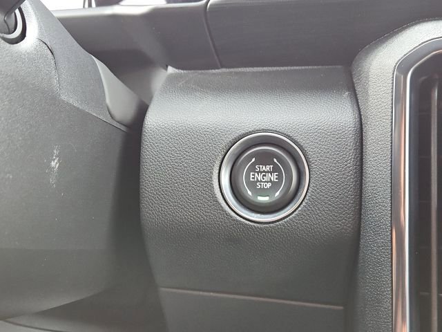 New 2026 GMC Acadia AT4 w/ LPO, All-Weather Package image 44