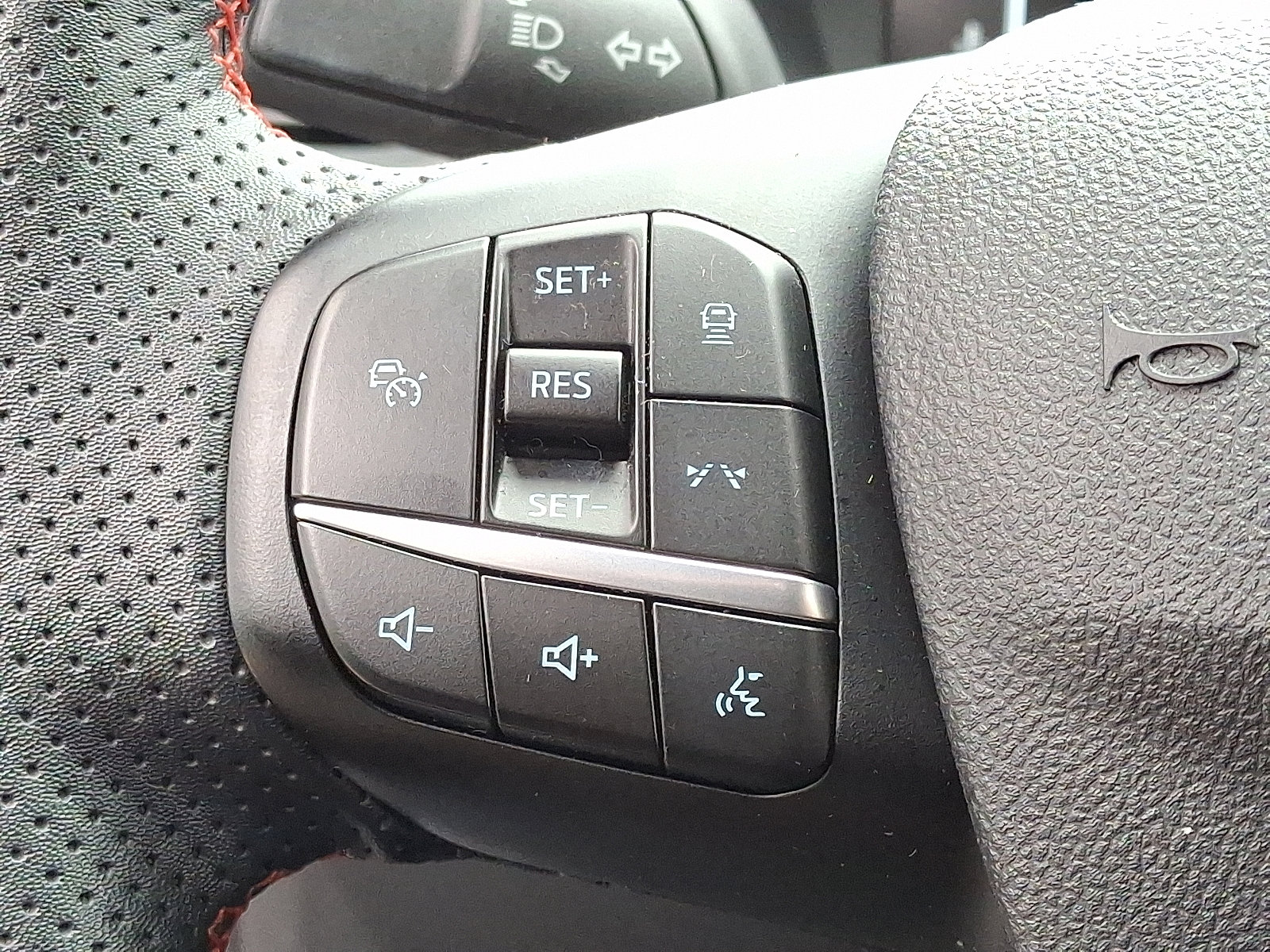 Certified 2023 Ford Escape ST-Line w/ Tech Pack #1 image 24