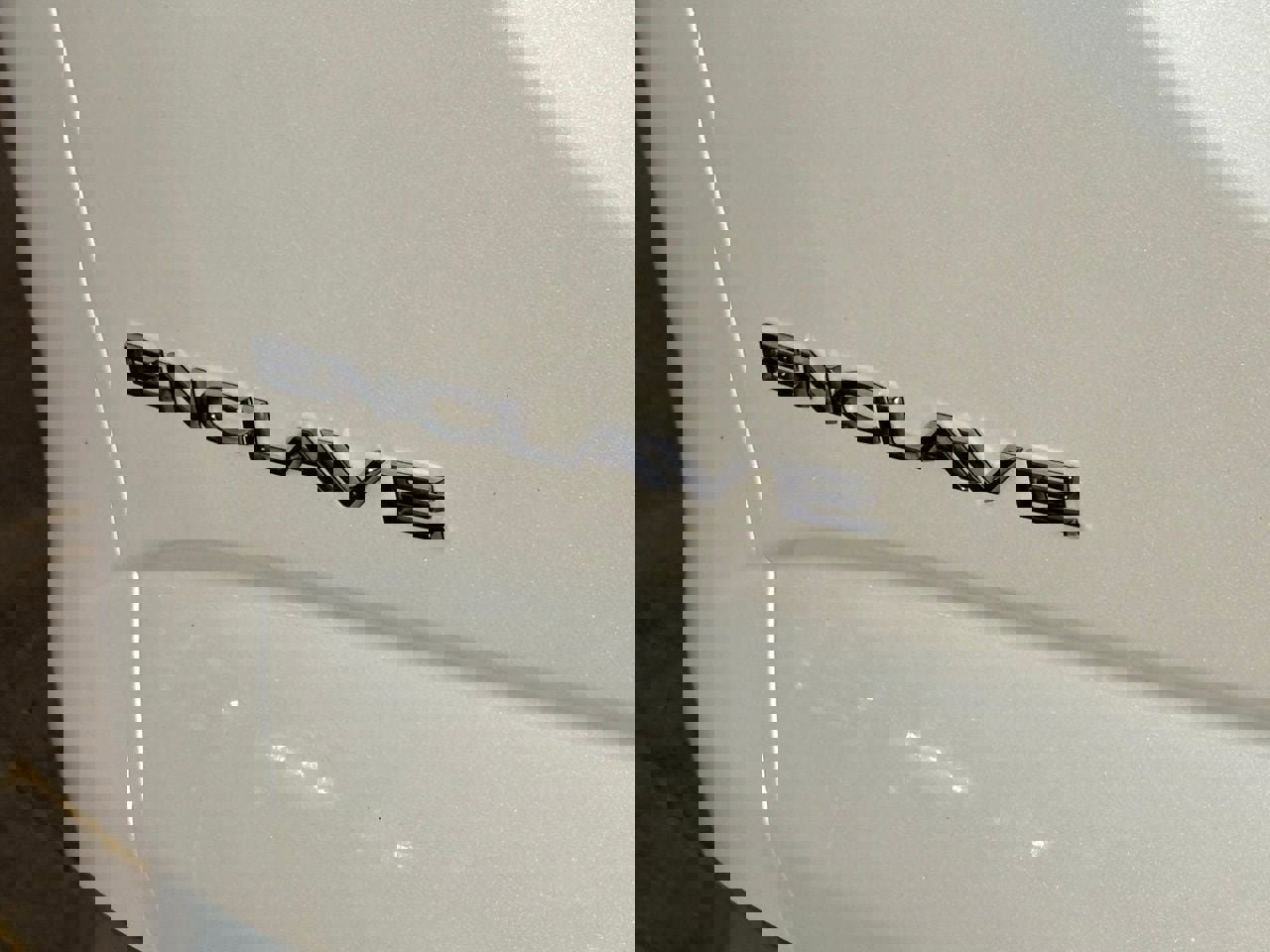 Used 2020 Buick Enclave Premium w/ Sun and Sites Package image 11