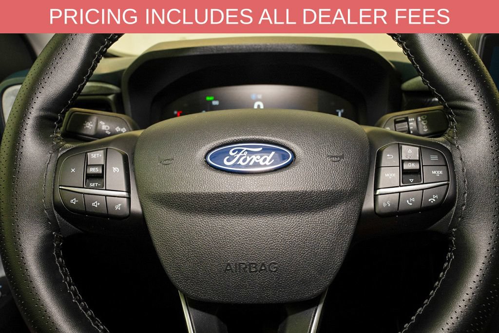 Used 2025 Ford Maverick XLT FWD image 17