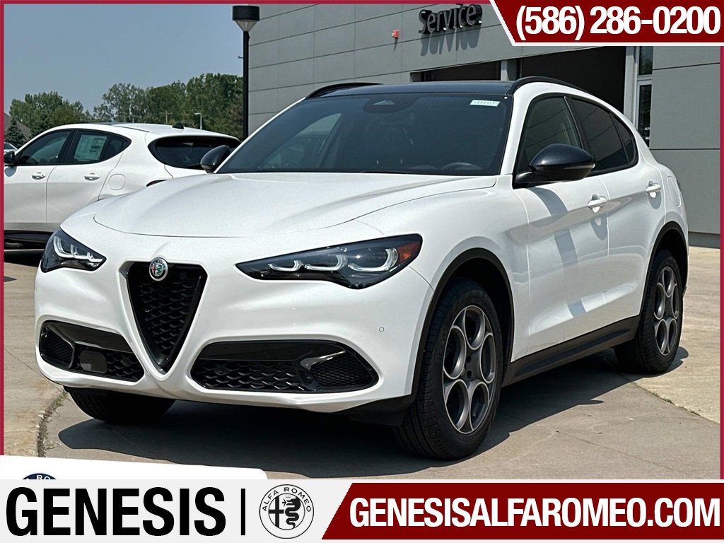 New 2025 Alfa Romeo Stelvio Sprint w/ Convenience Package image 1