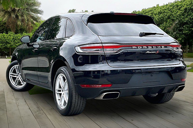 Used 2018 Porsche Macan AWD/4WD image 11