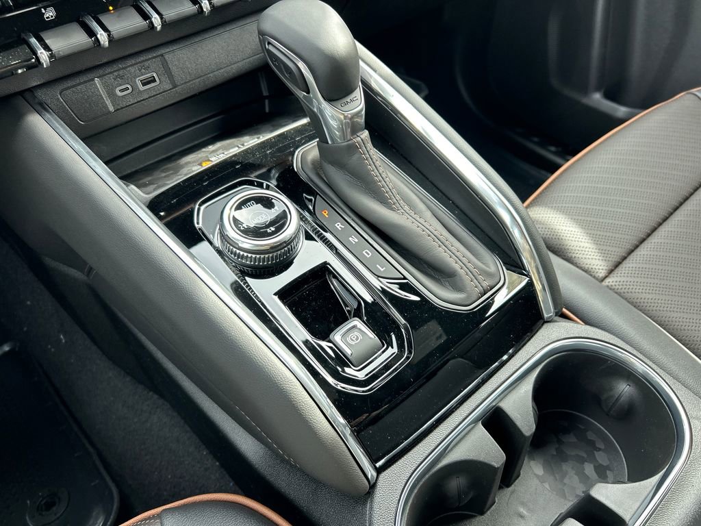 New 2026 GMC Canyon AT4 w/ AT4 Premium Package AWD/4WD image 26