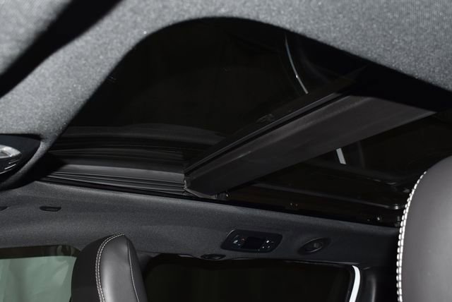 New 2026 Chrysler Pacifica Select w/ S Appearance Package image 12