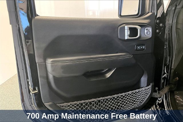 Used 2023 Jeep Wrangler Unlimited Sahara w/ Cold Weather Group AWD/4WD image 28