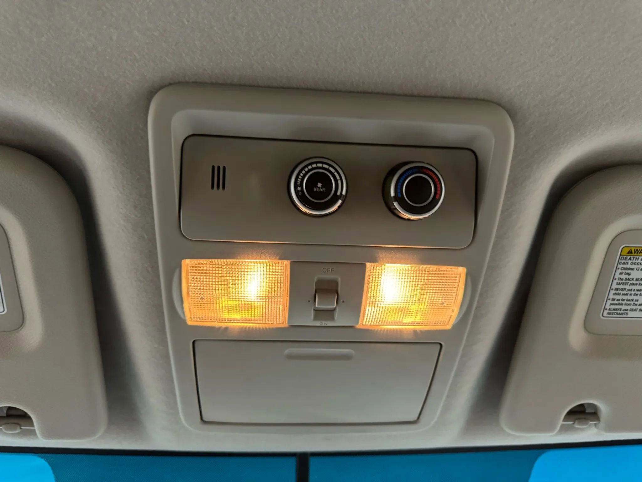 Used 2018 Nissan NV 3500 SL image 45