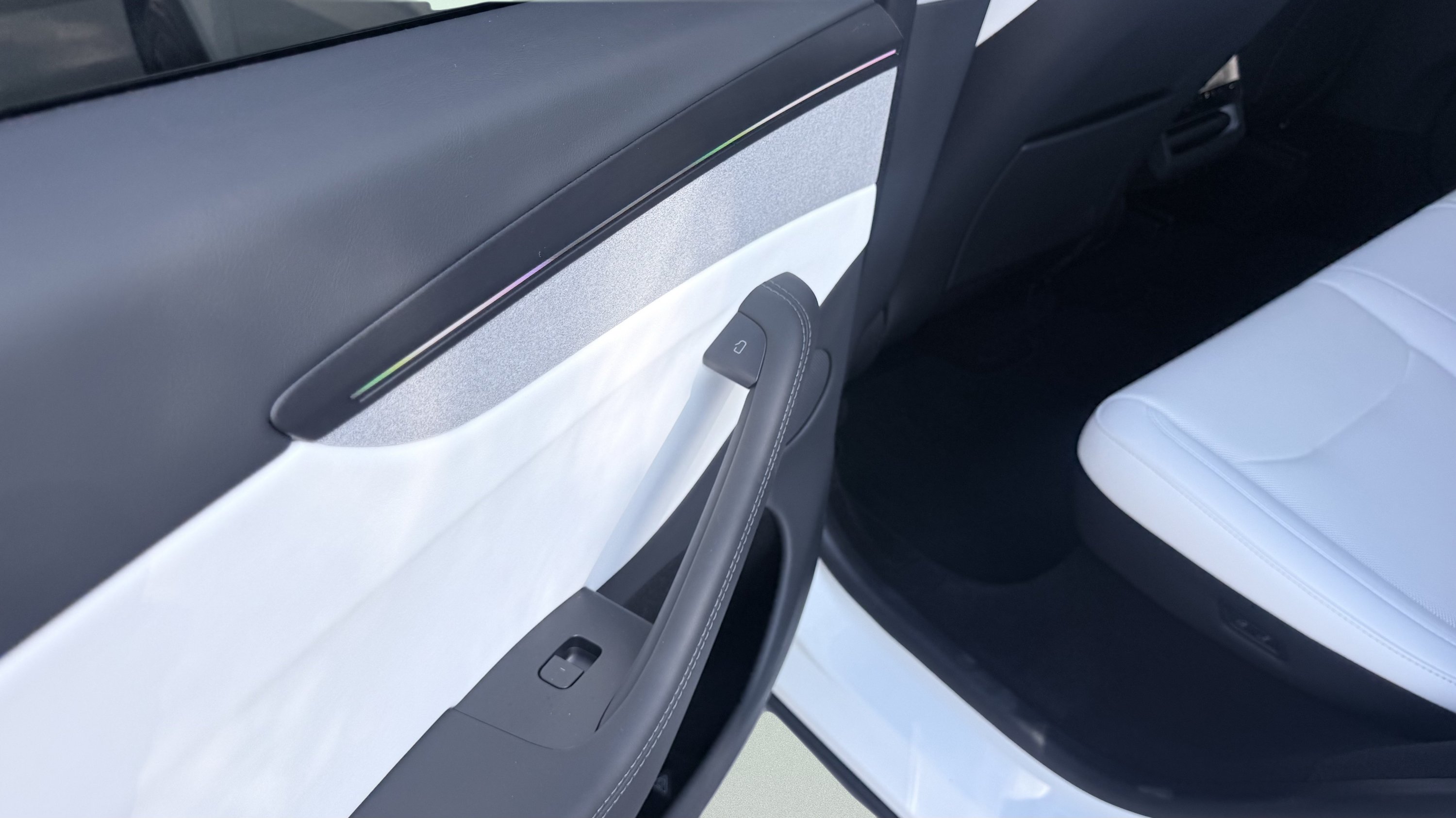 Used 2026 Tesla Model Y 2WD image 28