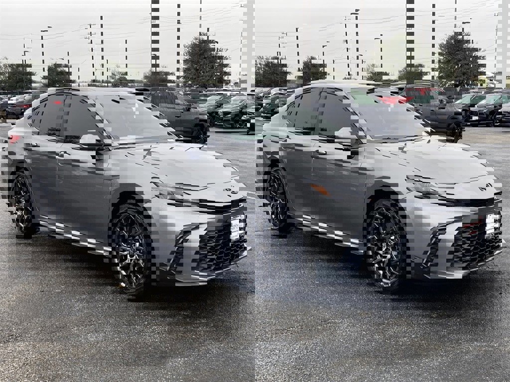 New 2026 Toyota Camry SE image 3