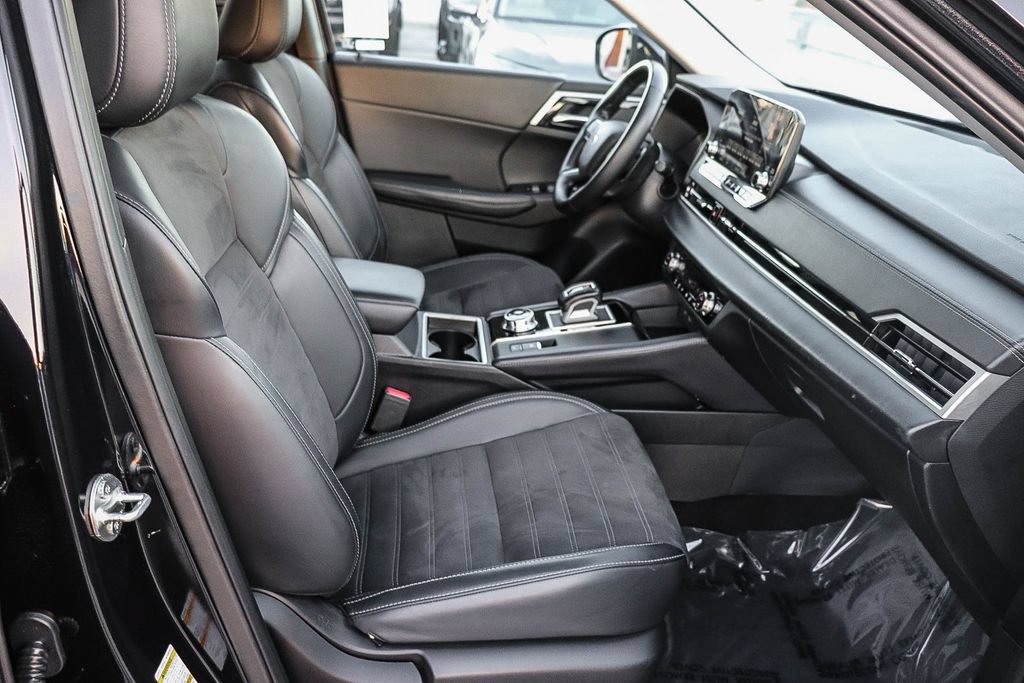 Used 2024 Mitsubishi Outlander SE AWD/4WD image 20