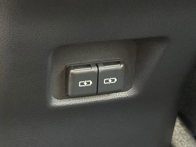 Used 2024 Toyota RAV4 Limited image 18