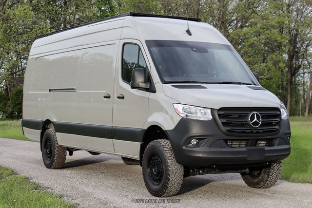 Used 2023 Mercedes-Benz Sprinter 2500 image 12