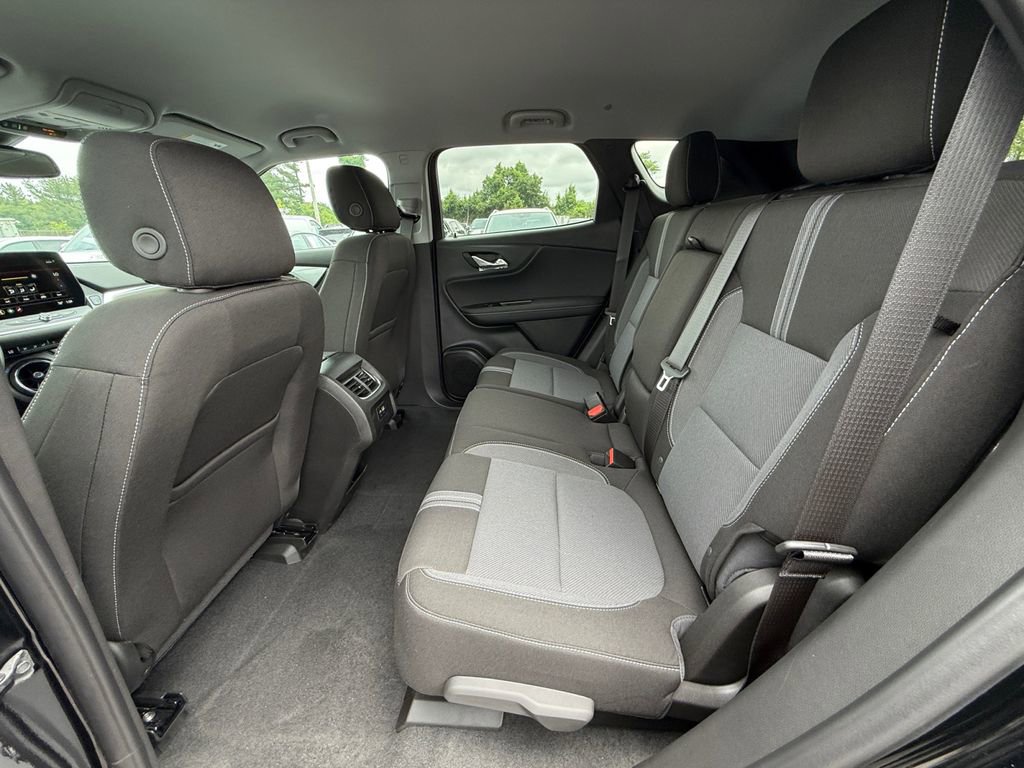 New 2026 Chevrolet Blazer LT w/ Convenience Package FWD image 23