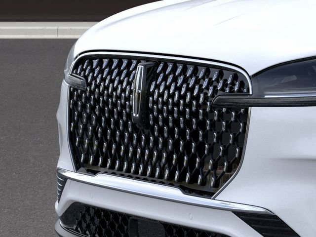 New 2026 Lincoln Aviator 2WD image 17