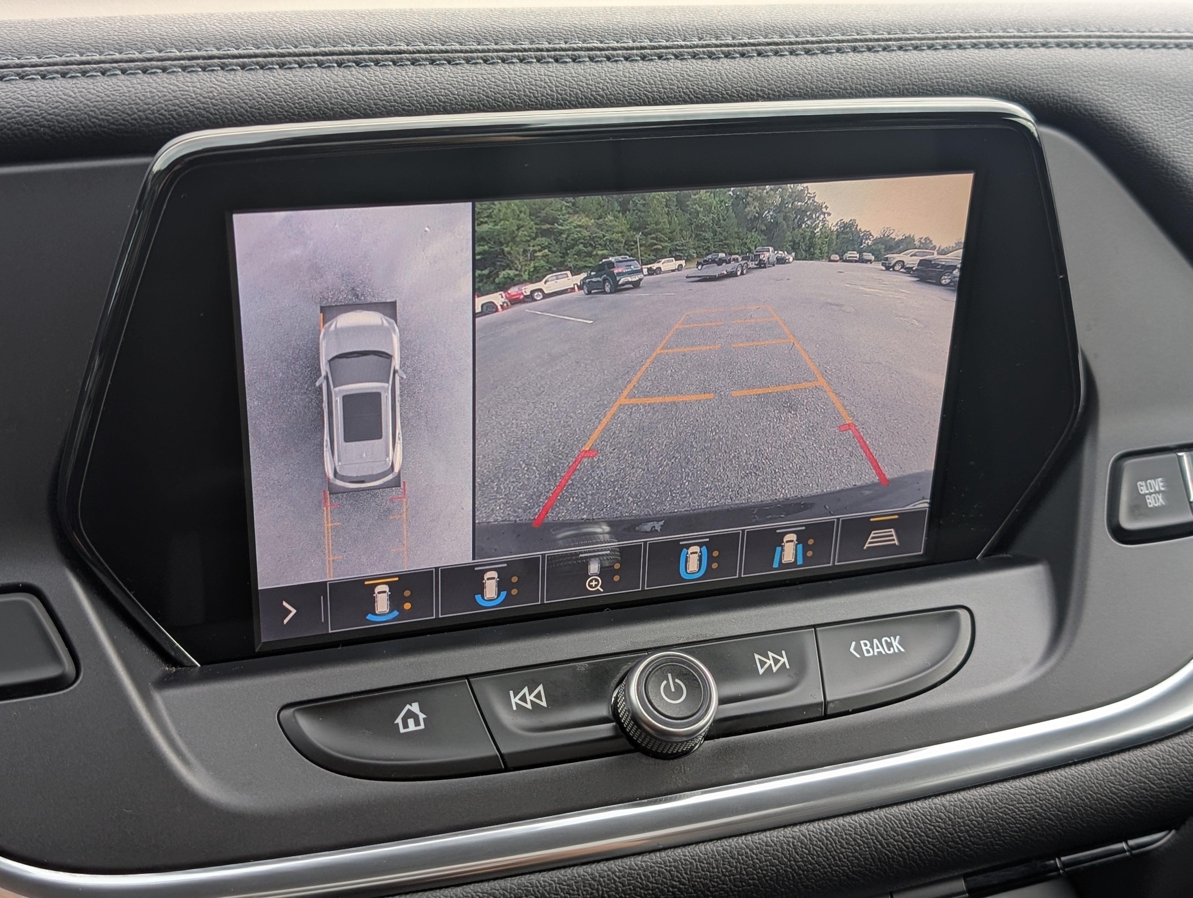 Used 2019 Chevrolet Blazer LT w/ Sun and Wheels Package FWD image 28