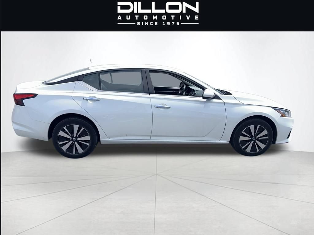 Used 2022 Nissan Altima 2.5 SV AWD/4WD image 11