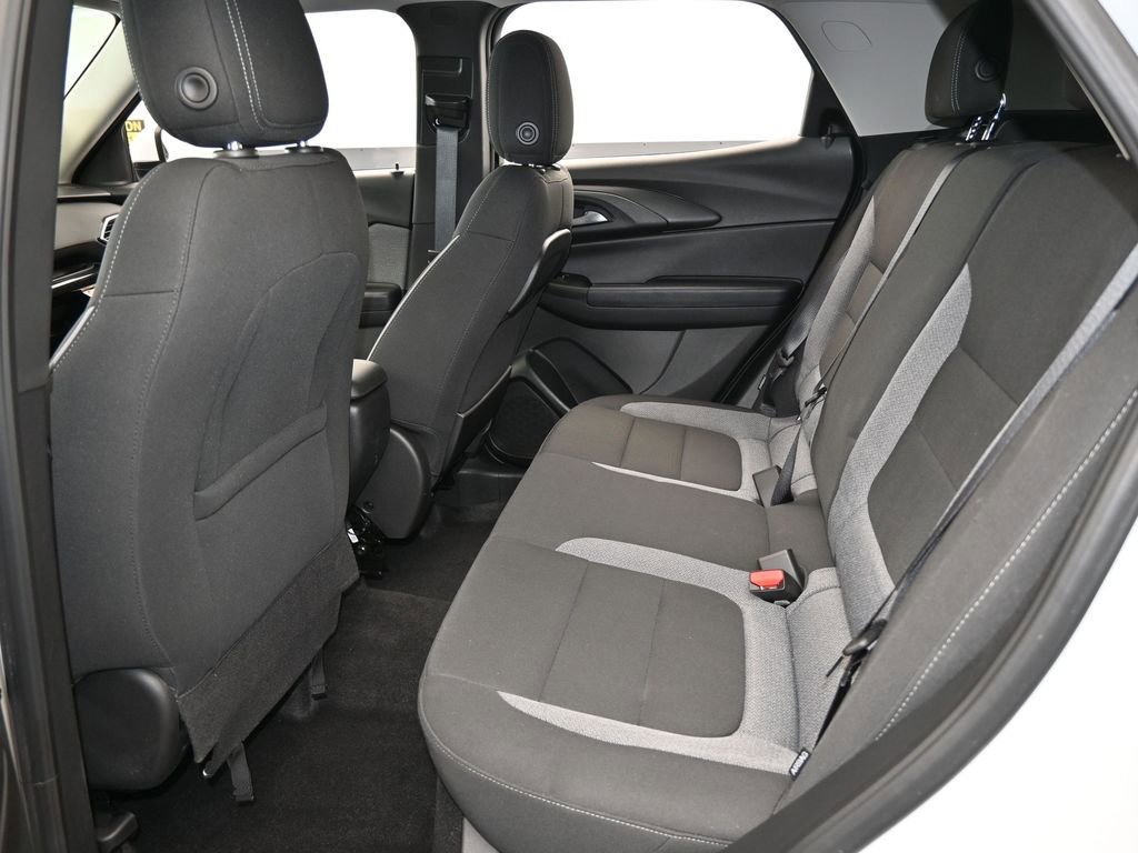 Used 2022 Chevrolet TrailBlazer LT w/ Driver Confidence Package image 30