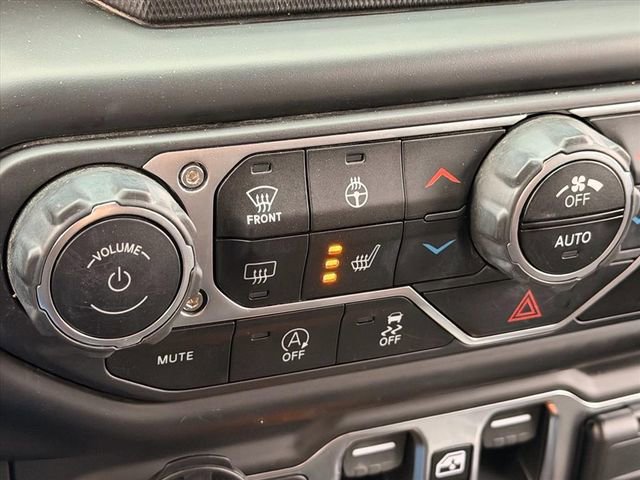 Used 2023 Jeep Wrangler Unlimited Rubicon w/ Cold Weather Group image 22