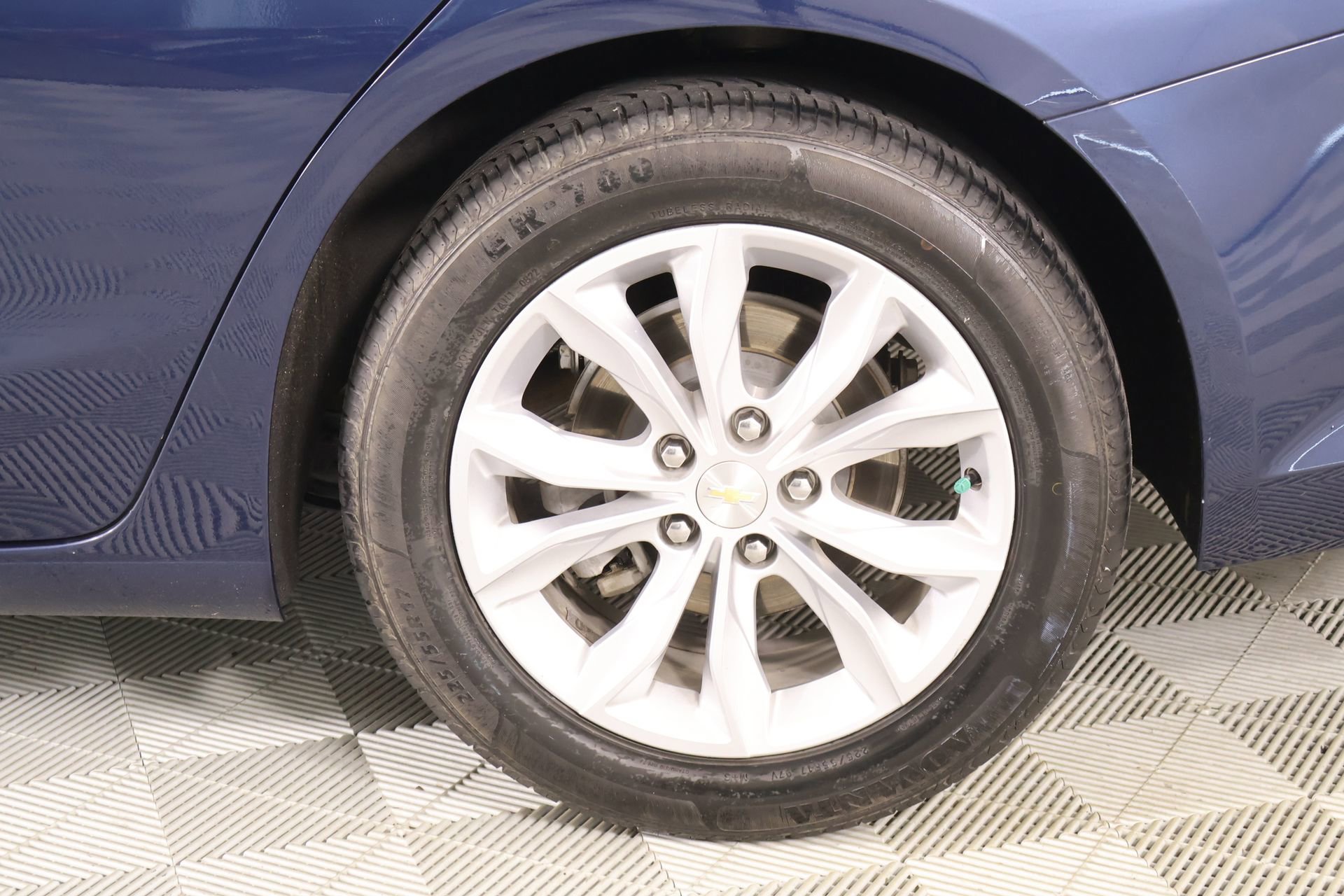Used 2021 Chevrolet Malibu LT FWD image 19