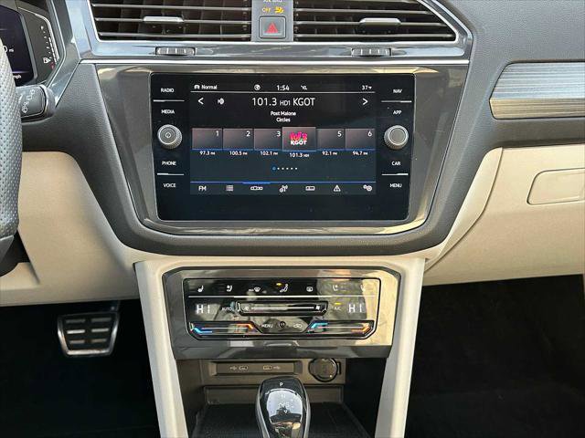 Used 2022 Volkswagen Tiguan SEL R-Line image 26